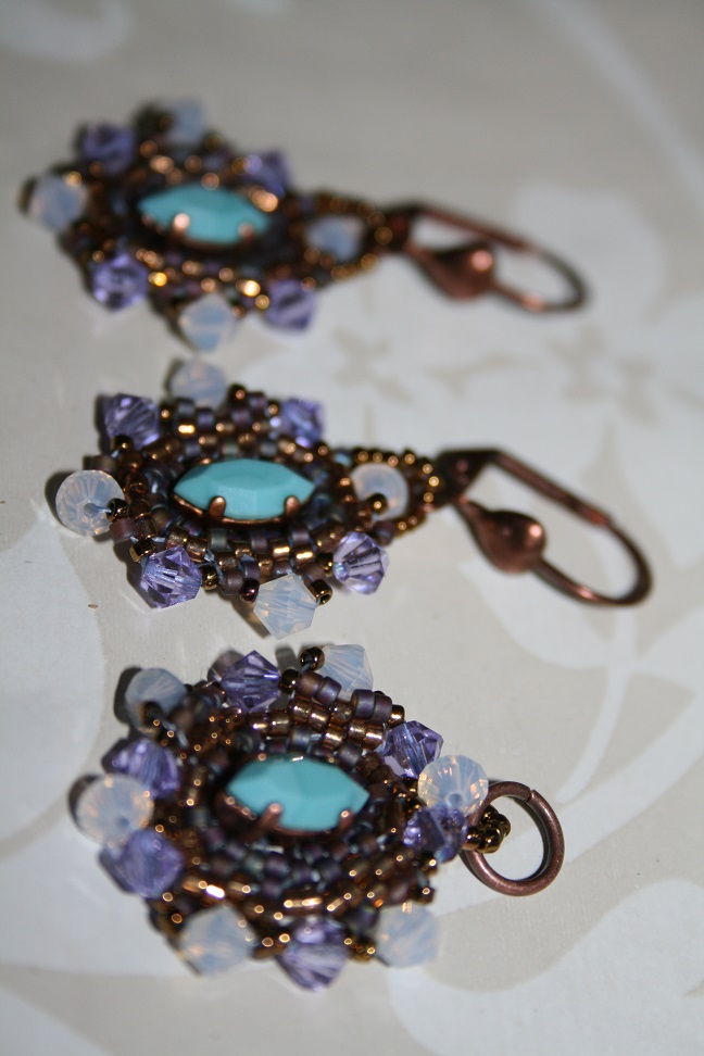 parure turquoise violet tissage a l'aiguille